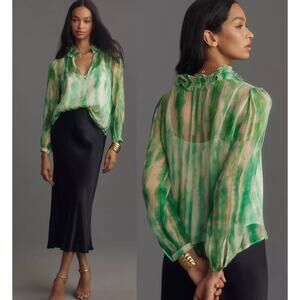 By Anthropologie Long-Sleeve V-Neck‎ Silk Shirt Green size XS
